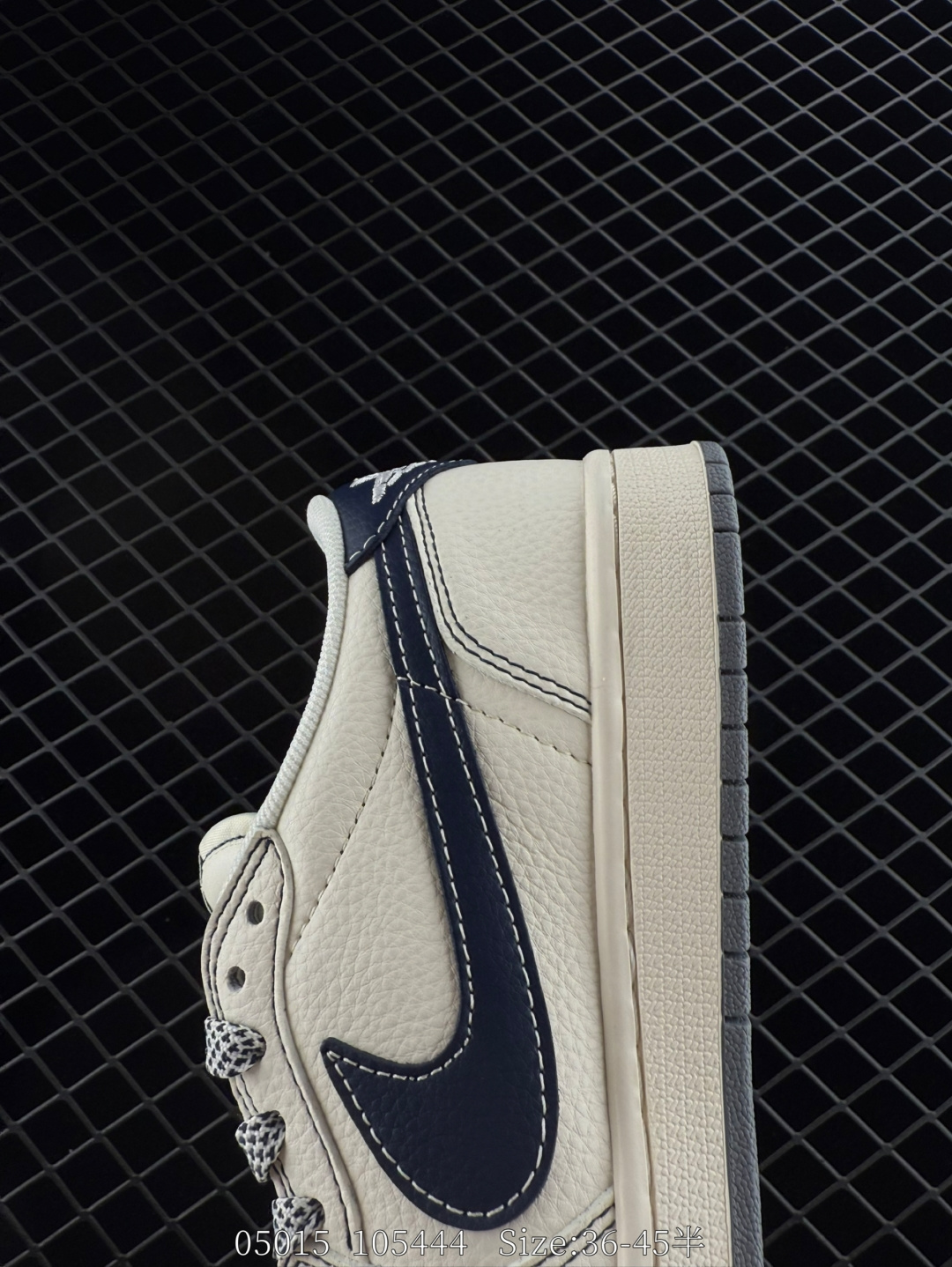 Travis Scott x Air Jordan 1 ” Reverse Mocha “